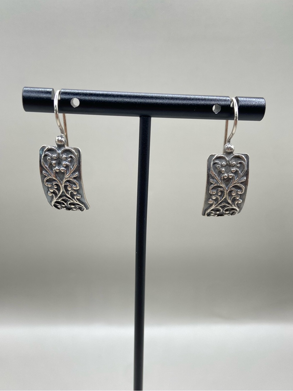 Silpada Silver Filigree Heart Scroll Earrings